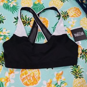 NWT Victoria Sport sportsbra Small